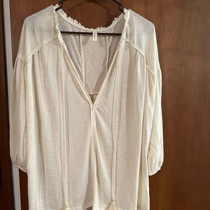 Flowy top size small. Wishlist NWOT